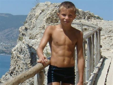 Boyz Gay Porn Videos at Boy 18 Tube.